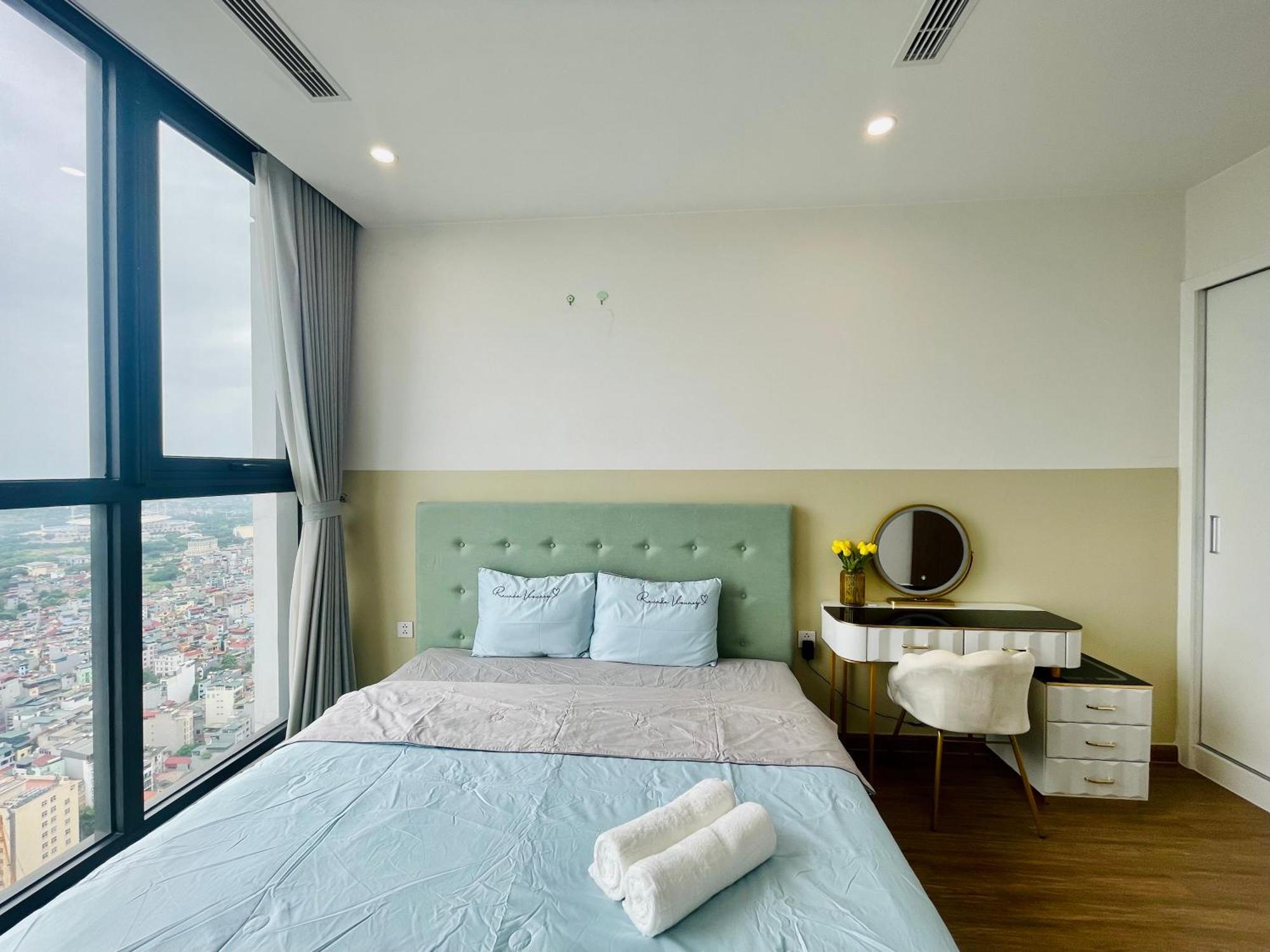 Luxury Apartment Vinhomes Skylake 5Min To Keangnam Hanoi Værelse billede